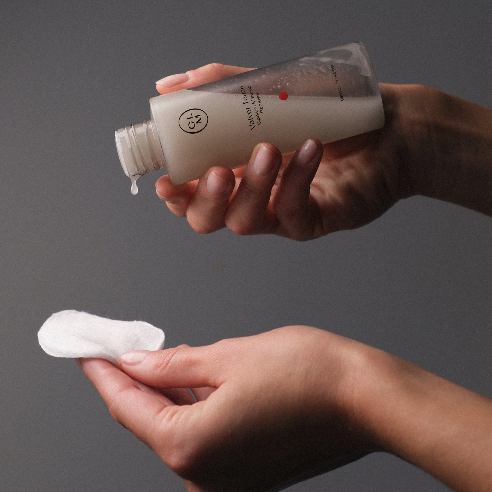 Two-phase eye makeup remover